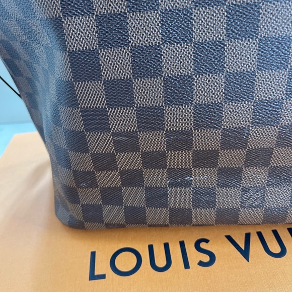 Louis Vuitton Neverfull MM Damier Ebene | Rose Ballerine Interior - Picture 10 of 11